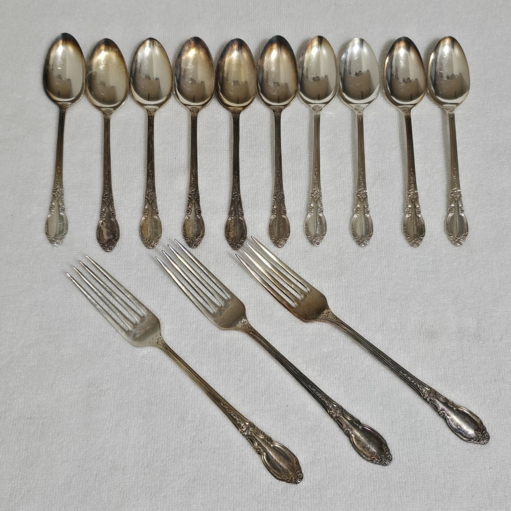 Oneida 1881 Rogers Enchantment Serving Utensils Silver Plate LondonTown 13 Pcs